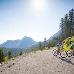 Arriach Apartments דירה *