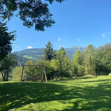 Arriach Apartments Estalagem