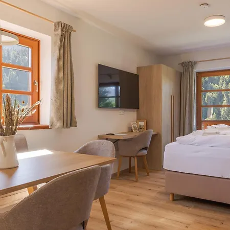 Arriach Apartments * Arriach